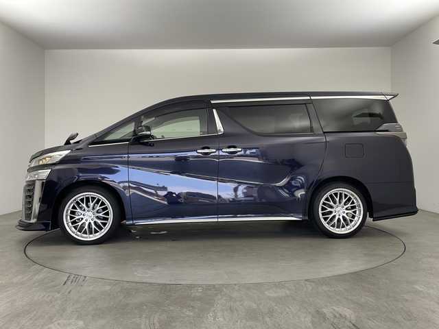 トヨタ ヴェルファイア Z ゴールデンアイズ 兵庫県 2020(令2)年 3万km スパークリングブラックパールクリスタルシャイン ・ワンオーナー車/・純正9インチナビ&TV&BT&USB/・トヨタセーフティセンス/・レーダークルーズコントロール/・レーンディパーチャーアラート/・オートマチックハイビーム/・プリクラッシュセーフティ/・TRDフロントエアロ/・前後コーナーセンサー/・両側パワースライドドア/・パワーバックドア/・ハーフレザーシート/・LEDオートライト/・フォグランプ/・バックカメラ/・純正ビルトインETC/・電動パーキングブレーキ/・社外フロアマット/・社外20インチアルミホイール/・ステアリングリモコン/・スペアキー