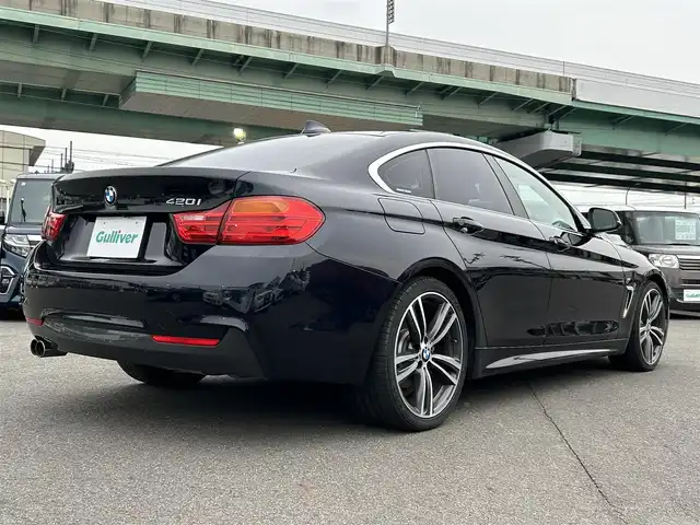 ＢＭＷ ４２０ｉ 愛知県 2016(平28)年 7.2万km 黒 純正ナビ/革シート/シートヒーター/バックカメラ/ＣＤ/ＤＶＤ/ＢＴ/ＵＳＢ・ＡＵＸ/Ｄ・Ｎ席パワーシート/Ｄ席シートメモリー/プッシュスタート/衝突軽減/車線逸脱/パドルシフト/スペアキーあり