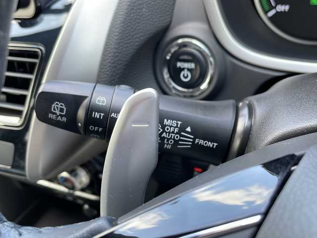 三菱 エクリプス クロス ＰＨＥＶ P 道北・旭川 2020(令2)年 6.1万km チタニウムグレーメタリック ・４ＷＤ/・禁煙車/・純正ナビ/　フルセグ・ＢＴ・ＵＳＢ/・全方位カメラ/・ハーフレザーシート/・前席シートヒーター/・Ｄ席パワーシート/・ラリーアートスタイリンングパッケージ/　フロントアンダーガーニッシュ/　サイドエクステンション/　リヤアンダーガーニッシュ/・スマートキー/・衝突軽減ブレーキ/・車線逸脱警報/・レーダークルーズコントロール/・誤発進抑制機能/・後側方車両検知警報システム/・後退時車両検知警報システム/・ヘッドアップディスプレイ/・１５００Ｗ/・パドルシフト/・LEDオートライト/・オートハイビーム/・ステアリングヒーター/・純正１８インチアルミ/・前後ドライブレコーダー/・ETC/・保証書/・取説