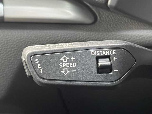 アウディ Ａ３ SB 30TFSI スポーツ 三重県 2020(令2)年 3.5万km グレイシアホワイトメタリック バーチャルCP　/専用半革シート　/カープレイ　/シートヒーター　/パワーシート　/LEDヘッドライト　/純正18インチアルミ　/MMIナビ　/バックカメラ　/Bluetooth　/ETC　/DVD再生　/アシスタンスパッケージ
