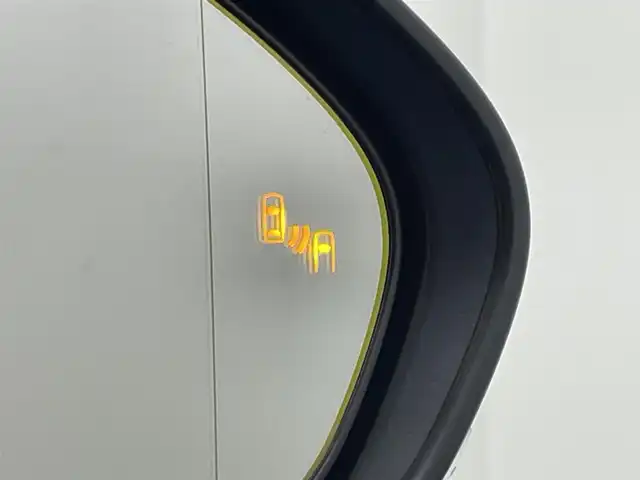 トヨタ カムリ WSレザーパッケージ 岡山県 2019(令1)年 1.7万km ダークブルーマイカM ワンオーナー	/JBLプレミアムサウンドシステム/純正8インチディスプレイオーディオ	/【ナビ/フルセグ/Bluetooth】	/バックカメラ/追従型クルーズコントロール	/オートハイビーム	/LEDヘッドライト（AUTO機能付き）	/ビルトインETC	/前席シートヒーター/前席パワーシート	/運転席パワーシート/パワーバックドア	/衝突軽減ブレーキシステム	/車線逸脱防止システム	/横滑り防止装置	/ブラインドスポットモニター/踏み間違い防止/社外ドライブレコーダー（前後）	/純正18インチアルミ	/コーナーセンサー（前後）	/純正フロアマット	/ステアリングスイッチ/ヘッドアップディスプレイ/シートリフター/ウィンカーミラー/ドアバイザー		/プッシュスタート	/スマートキー×2	/エンジンスターター