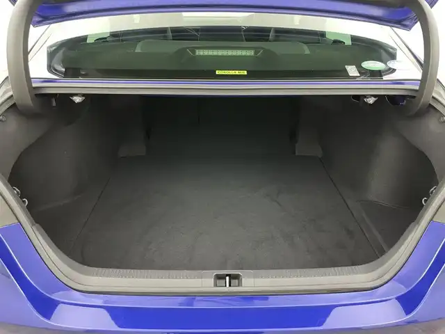 トヨタ カムリ WSレザーパッケージ 岡山県 2019(令1)年 1.7万km ダークブルーマイカM ワンオーナー	/JBLプレミアムサウンドシステム/純正8インチディスプレイオーディオ	/【ナビ/フルセグ/Bluetooth】	/バックカメラ/追従型クルーズコントロール	/オートハイビーム	/LEDヘッドライト（AUTO機能付き）	/ビルトインETC	/前席シートヒーター/前席パワーシート	/運転席パワーシート/パワーバックドア	/衝突軽減ブレーキシステム	/車線逸脱防止システム	/横滑り防止装置	/ブラインドスポットモニター/踏み間違い防止/社外ドライブレコーダー（前後）	/純正18インチアルミ	/コーナーセンサー（前後）	/純正フロアマット	/ステアリングスイッチ/ヘッドアップディスプレイ/シートリフター/ウィンカーミラー/ドアバイザー		/プッシュスタート	/スマートキー×2	/エンジンスターター