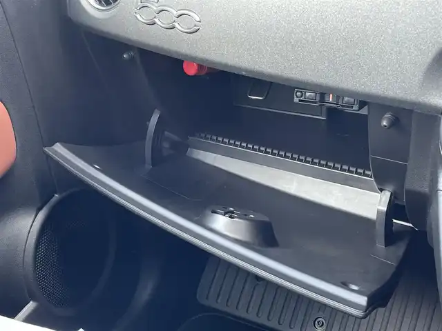 アバルト ５９５ コンペティツィオーネ 埼玉県 2020(令2)年 4万km 黒 ブラウンレザーシート/Ａｐｐｌｅ　Ｃａｒ　Ｐｌａｙ/純正ディスプレイオーディオ/クリアランスソナー/純正１７インチアルミホイール/ＨＩＤヘッドライト/ＥＴＣ
