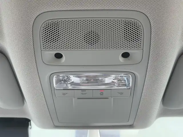 アウディ Ｑ３ 2．0 TFSI クワトロ 180PS 石川県 2016(平28)年 1.7万km グレイシアホワイトメタリック ワンオーナー車/純正ナビ・バックモニター/ETC車載器/純正17インチアルミホイール