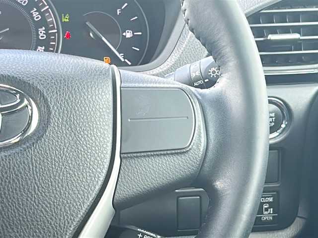 トヨタ エスクァイア Gi 福岡県 2018(平30)年 6.1万km スパークリングブラックパールクリスタルシャイン ・ALPINE9インチナビ/-BT/フルセグTV/CD/DVD/SD/FM/AM/・バックカメラ/・ALPINE10.1インチフリップダウンモニター/・ドラレコ/・ETC/・シートヒーター/・コーナーセンサー/・衝突軽減ブレーキ/・オートライト/・オートハイビーム/・車線逸脱警報/・クルーズコントロール/・アイドリングストップ/・LEDヘッドライト/・両側パワースライドドア/・純正アルミ15インチ/・純正フロアマット