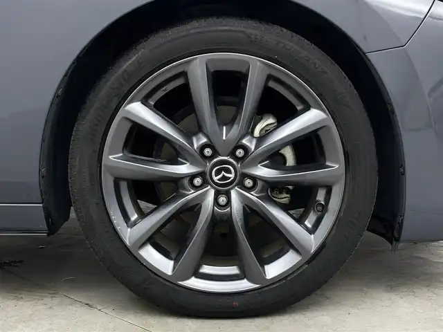 マツダ マツダ３ファストバック 15S ツーリング 埼玉県 2019(令1)年 4万km ポリメタルグレーM 純正ナビ　フルセグＴＶ 全方位カメラ　ＢＳＭ　ＨＵＤ　ＬＥＤヘッドライト　ＥＴＣ　ドライブレコーダー　追従走行　ＭＴモード付ＡＴ　CD/DVD　Bluetooth　オートハイビーム　衝突軽減　純正フロアマット　