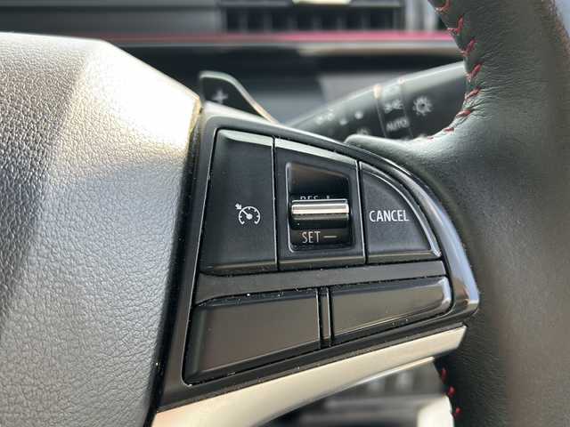 スズキ ワゴンＲ スティングレー HYBRID T 香川県 2017(平29)年 7.1万km ピュアホワイトP 純正ナビ/フルセグテレビ/ヘッドアップディスプレイ/バックカメラ/オートライト/LEDヘッドライト/運転席シートヒーター/ETC