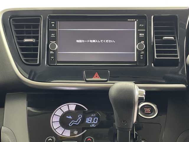 日産 デイズ ルークス HWS X Vセレクション 鹿児島県 2018(平30)年 2.3万km ホワイトパール 純正SDナビ/（AM/FM/CD/DVD/Bluetooth）/フルセグテレビ/アラウンドビューモニター/両側パワースライドドア /エマージェンシーブレーキ/オートマチックハイビーム/アイドリングストップ/純正フロアマット/純正AW15インチ/ハーフレザーシート/禁煙車/スマートキー /LEDヘッドライト