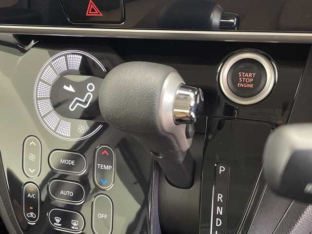 日産 デイズ ルークス HWS X Vセレクション 鹿児島県 2018(平30)年 2.3万km ホワイトパール 純正SDナビ/（AM/FM/CD/DVD/Bluetooth）/フルセグテレビ/アラウンドビューモニター/両側パワースライドドア /エマージェンシーブレーキ/オートマチックハイビーム/アイドリングストップ/純正フロアマット/純正AW15インチ/ハーフレザーシート/禁煙車/スマートキー /LEDヘッドライト