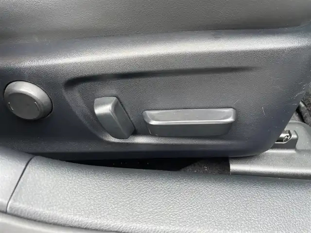 レクサス ＩＳ 300h バージョンL 東京都 2021(令3)年 4.1万km ソニッククォーツ メーカーナビ/全方位カメラ/三眼ヘッドライト/サンルーフ/茶革レザーシート/RSRサスペンション/純正サスペンション積込/モデリスタトランクスポイラー/ETC2.0/ドライブレコーダー前後（TZ-D201）/エアシート/シートヒーター/19インチ純正アルミホイール/LEDヘッドライト/オートライト/オートマチックハイビーム/エアロスタビライジングフィン