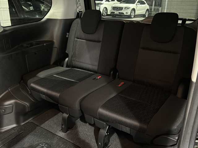 日産 セレナ ハイウェイスターVセレクションⅡ 愛知県 2019(平31)年 3.3万km ダイヤモンドブラック 社外ナビ/フルセグTV・CD・DVD・Bluetooth・SD・HDMI・USB/アラウンドビューモニター/バックカメラ/ハンズフリー両側パワースライドドア/インテリジェントエマージェンシーブレーキ/レーダークルーズコントロール/パーキングアシスト/クリアランスソナー/ビルトインETC/LEDヘッドライト/オートライト/フォグランプ/コムテック製ドライブレコーダー（ZDR-014）/後席USBソケット/シート裏テーブル/スマートキー/プッシュスタート/純正フロアマット/純正ドアバイザー/保証書/整備記録簿/取扱説明書/スペアスマートキー