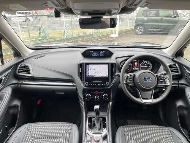 スバル フォレスター ハイブリッド X－エディション 神奈川県 2024(令6)年 1万km クリスタルブラックシリカ ワンオーナー/ドライバーモニタリングシステム/アイサイトX/レーダークルーズコントロール/レーンキープアシスト/ブラインドスポットミラー/純正DIATONE SOUNDナビ/フルセグTV/フロント＋サイド＋バックカメラ/純正ナビ連携前後ドライブレコーダー/パワーバックドア/前席パワーシート/全席シートーヒーター/革巻きステアリング/ステアリングヒーター/パドルシフト/ビルトインETC/純正ドアバイザー/社外フロアマット/荷室トレイマット/カーゴアッパーフック/スマートキー　2本/プッシュスタート/保証書/取扱説明書