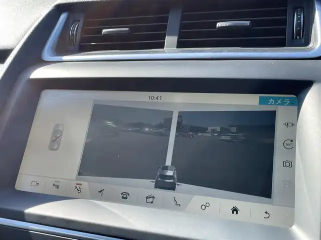 ジャガー Ｅペース R ダイナミックSE 250PS 静岡県 2018(平30)年 5.1万km 白 パノラミックルーフ/本革シート/電動リアゲート/ヘッドアップディスプレイ/インタラクティブドライバーディスプレイ/MERIDIANサウンド/TOUCH PRO/(Bluetooth/CarPlay/フルセグ)/ドライブパック/・ブラインドスポットアシスト/・アダプティブクルーズコントロール/・高速緊急ブレーキ/360°カメラ/レーンキープアシスト/パーキングアシスト/メモリー付パワーシート/シートヒーター/スマートキー/ETC/ドライブレコーダー/純正20インチアルミホイール/フロアマット/保証書/取説