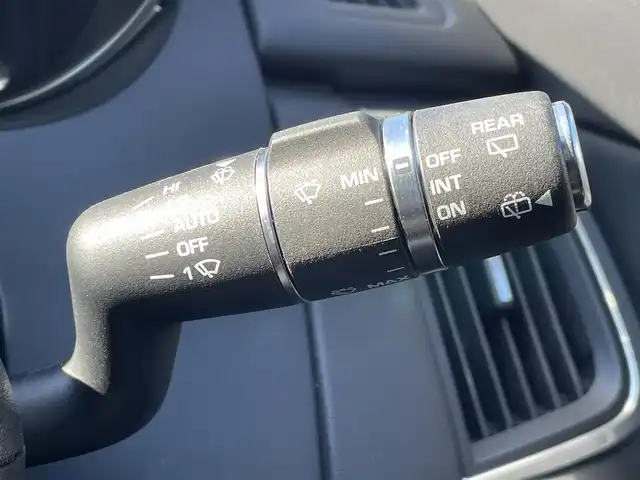 ジャガー Ｅペース R ダイナミックSE 250PS 静岡県 2018(平30)年 5.1万km 白 パノラミックルーフ/本革シート/電動リアゲート/ヘッドアップディスプレイ/インタラクティブドライバーディスプレイ/MERIDIANサウンド/TOUCH PRO/(Bluetooth/CarPlay/フルセグ)/ドライブパック/・ブラインドスポットアシスト/・アダプティブクルーズコントロール/・高速緊急ブレーキ/360°カメラ/レーンキープアシスト/パーキングアシスト/メモリー付パワーシート/シートヒーター/スマートキー/ETC/ドライブレコーダー/純正20インチアルミホイール/フロアマット/保証書/取説