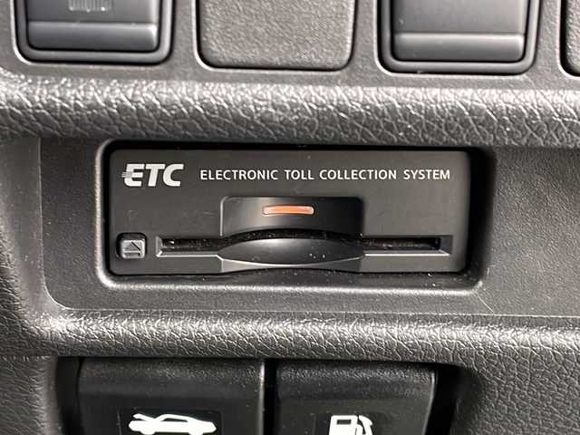 日産 エクストレイル 20X エマージェンシーブレーキ 新潟県 2015(平27)年 7.9万km ブリリアントホワイトパール 4WD/純正SDナビ/CD/DVD/BT/フルセグテレビ/ミュージックサーバー/全方位カメラ/ETC/ドライブレコーダー/衝突被害軽減ブレーキ/レーンキープアシスト/クルーズコントロール/革シート/シートヒーター /ステアリングスイッチ/パワーバックドア/コーナーセンサー/パーキングアシスト/スマートキー/プッシュスタート/LEDヘッドライト/オートライト/フォグランプ/純正17インチアルミホイール