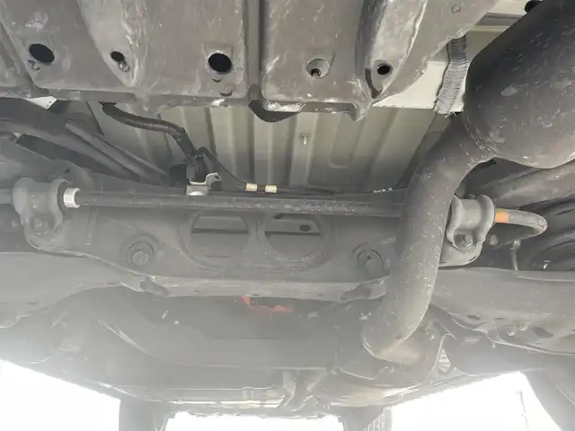 レクサス ＲＸ 450h バージョンL 佐賀県 2017(平29)年 5.9万km ソニッククォーツ サンルーフ/プリクラッシュセーフティ/レーンキープアシスト/レーダークルーズコントロール/レーンキープアシスト/クリアランスソナー/ブラインドスポットモニター/純正メーカーナビ/・パノラミックビューモニター/・フルセグTV/BT/CD/DVD/TVキャンセラー/三眼LEDヘッドライト/ETC2.0/純正20インチAW/茶レザーシート/全席パワーシート/前席シートメモリ/全席シートヒーター/シートベンチレーション/パワーバックドア/社外前後ドラレコ(SDなし動作確認未)/革巻きステアリング/ステアリングヒーター/電動パーキングスイッチ/ヘッドアップディスプレイ/トノカバー/スペアキー×１/カードキー×1/取扱説明書/保証書