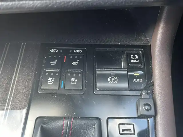 レクサス ＲＸ 450h バージョンL 佐賀県 2017(平29)年 5.9万km ソニッククォーツ サンルーフ/プリクラッシュセーフティ/レーンキープアシスト/レーダークルーズコントロール/レーンキープアシスト/クリアランスソナー/ブラインドスポットモニター/純正メーカーナビ/・パノラミックビューモニター/・フルセグTV/BT/CD/DVD/TVキャンセラー/三眼LEDヘッドライト/ETC2.0/純正20インチAW/茶レザーシート/全席パワーシート/前席シートメモリ/全席シートヒーター/シートベンチレーション/パワーバックドア/社外前後ドラレコ(SDなし動作確認未)/革巻きステアリング/ステアリングヒーター/電動パーキングスイッチ/ヘッドアップディスプレイ/トノカバー/スペアキー×１/カードキー×1/取扱説明書/保証書