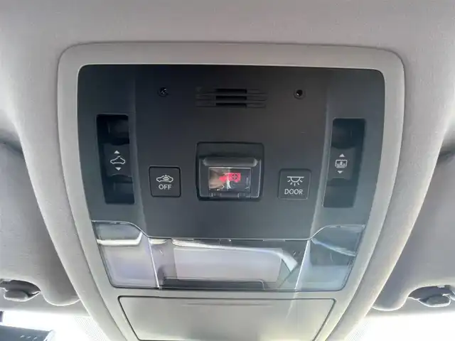 レクサス ＲＸ 450h バージョンL 佐賀県 2017(平29)年 5.9万km ソニッククォーツ サンルーフ/プリクラッシュセーフティ/レーンキープアシスト/レーダークルーズコントロール/レーンキープアシスト/クリアランスソナー/ブラインドスポットモニター/純正メーカーナビ/・パノラミックビューモニター/・フルセグTV/BT/CD/DVD/TVキャンセラー/三眼LEDヘッドライト/ETC2.0/純正20インチAW/茶レザーシート/全席パワーシート/前席シートメモリ/全席シートヒーター/シートベンチレーション/パワーバックドア/社外前後ドラレコ(SDなし動作確認未)/革巻きステアリング/ステアリングヒーター/電動パーキングスイッチ/ヘッドアップディスプレイ/トノカバー/スペアキー×１/カードキー×1/取扱説明書/保証書