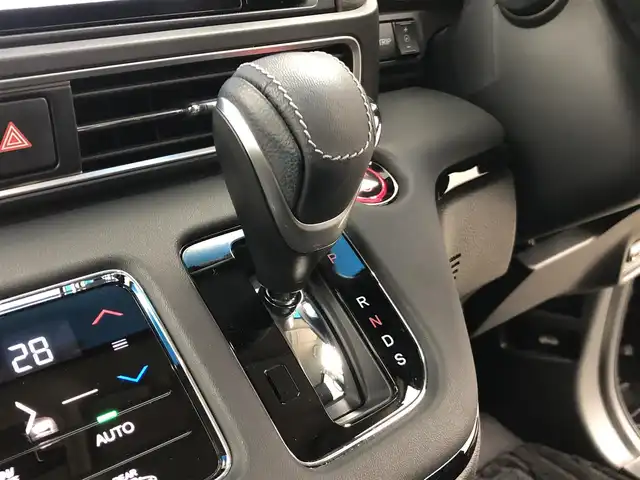 ホンダ オデッセイ ハイブリッド e:HEVアブソルート EX 愛知県 2021(令3)年 2.1万km プレミアムヴィーナスブラックP 10インチ純正ナビ/フリップダウンモニター　/アラウンドビューモニター　/衝突軽減ブレーキ　/ＨＤＭＩ/USB/レーダークルーズコントロール/ジェスチャーコントロール/BSM/電子パーキング　/オートホールド　/ハーフレザー　/パワーシート　/ビルトインＥＴＣ　/ドライブレコーダー/パワースライドドア/アルミホイール/LEDライト/オートハイビーム