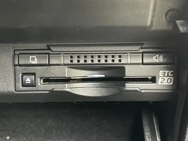 レクサス ＲＸ 200t バージョンL 岡山県 2016(平28)年 8.5万km 黒 純正12.3インチナビ/（CD/BD/DVD/BT/TV)/全方位カメラ/レザーシート/シートベンチレーション/ステアリングヒーター/パワーバックドア/サンルーフ/HUD/BSM/スペアタイヤ