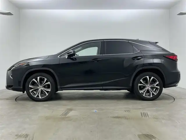 レクサス ＲＸ 200t バージョンL 岡山県 2016(平28)年 8.5万km 黒 純正12.3インチナビ/（CD/BD/DVD/BT/TV)/全方位カメラ/レザーシート/シートベンチレーション/ステアリングヒーター/パワーバックドア/サンルーフ/HUD/BSM/スペアタイヤ