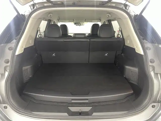 日産 エクストレイル ハイブリッド 20X エクストリーマーXエマージェンシーブレーキ 福島県 2015(平27)年 4.5万km ダークメタルグレー クルーズコントロール/ニッサンインテリジェントモビリティ/エマージェンシーブレーキ/インテリジェントパーキングアシスト/レーンキープアシスト/衝突軽減ブレーキ/BSM/ハイビームアシスト/コーナーセンサー前後/純正7インチSDナビゲーション/・型式：QY-7391PC/・TV/Bluetooth/USB/AUX/CD/DVD/AM・FM/・ETC/・アラウンドビューモニター/・バックカメラ/LEDヘッドライト/・フォグランプ/・オートライト/電動格納ウインカーミラー/革巻きステアリング/・ステアリングスイッチ/レザーシート/前席シートヒーター/前席エアシート/プッシュスタート/・スマートキー/４WD/ルーフレール/純正フロアマット