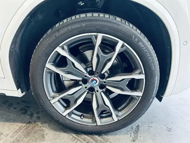 ＢＭＷ ＢＭＷ Ｘ３ xDrive20d Mスポーツ 大阪府 2023(令5)年 2.4万km アルピンホワイトⅢ HUD/ACC/純正ナビ/TV/360°/applecarplay/純正20インチAW/LEDヘッドライト/電動リアゲート/ワイヤレス充電/黒革/パワーシート/Dシートメモリ/シートヒーター/ブラインドスポット