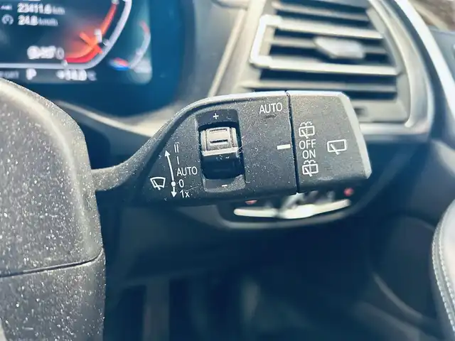 ＢＭＷ ＢＭＷ Ｘ３ xDrive20d Mスポーツ 大阪府 2023(令5)年 2.4万km アルピンホワイトⅢ HUD/ACC/純正ナビ/TV/360°/applecarplay/純正20インチAW/LEDヘッドライト/電動リアゲート/ワイヤレス充電/黒革/パワーシート/Dシートメモリ/シートヒーター/ブラインドスポット