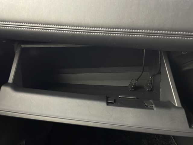 三菱 デリカＤ：５ M 秋田県 2021(令3)年 4.9万km ベージュ 4WD/衝突被害軽減ブレーキ/社外メモリナビ　/　　CD/DVD/BT/フルセグTV/バックカメラ　/片側パワースライドドア　/レーダークルーズコントロール　/LEDオートライト　/社外16インチアルミホイール　/パドルシフト　/オートハイビーム　/サイドステップ/USB入力端子/パドルシフト/スマートキー　/ビルトインETC