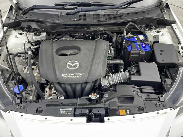 マツダ デミオ 15Sツーリング 三重県 2018(平30)年 5.8万km スノーフレイクホワイトパールマイカ 禁煙車/メーカーＯＰSDナビ/・Bluetooth・フルセグ・CD/DVD・SD・AUX・USB/３６０°ビューモニター/衝突被害軽減ブレーキ/車線逸脱警報システム/パーキングセンサー/ＢＳＭ/オートライト/オートマチックハイビーム/HUD/パドルシフト/前席シートヒーター/ビルドインＥＴＣ