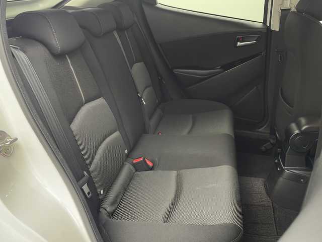 マツダ デミオ 15Sツーリング 三重県 2018(平30)年 5.8万km スノーフレイクホワイトパールマイカ 禁煙車/メーカーＯＰSDナビ/・Bluetooth・フルセグ・CD/DVD・SD・AUX・USB/３６０°ビューモニター/衝突被害軽減ブレーキ/車線逸脱警報システム/パーキングセンサー/ＢＳＭ/オートライト/オートマチックハイビーム/HUD/パドルシフト/前席シートヒーター/ビルドインＥＴＣ