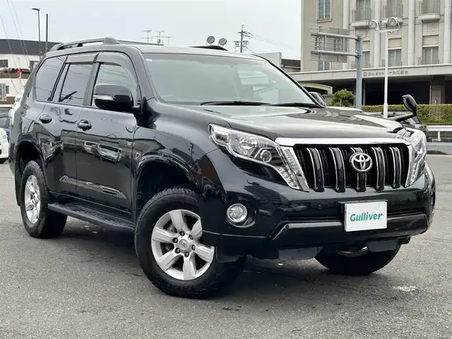 トヨタ ランドクルーザー プラド TX 静岡県 2016(平28)年 12.2万km アティチュードブラックマイカ ワンオーナー/サンルーフ/純正SDナビ/フルセグTV/Bluetooth/DVD/CD/HDMI/USB/社外後席モニター【TVM-PW900】×2/バックカメラ/ルーフレール/クリアランスソナー/ドライブレコーダー(前方)/LEDライト/フォグライト/純正フロアマット/純正ドアバイザー/純正17インチアルミホイール/プッシュスタート/スマートキー2個/取扱説明書/新車時保証書