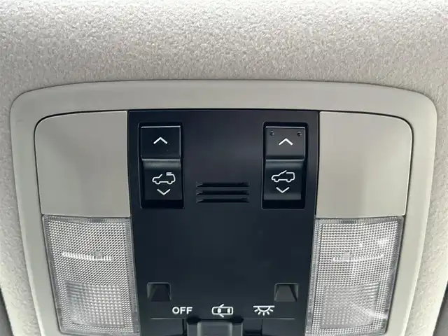 トヨタ ランドクルーザー プラド TX 静岡県 2016(平28)年 12.2万km アティチュードブラックマイカ ワンオーナー/サンルーフ/純正SDナビ/フルセグTV/Bluetooth/DVD/CD/HDMI/USB/社外後席モニター【TVM-PW900】×2/バックカメラ/ルーフレール/クリアランスソナー/ドライブレコーダー(前方)/LEDライト/フォグライト/純正フロアマット/純正ドアバイザー/純正17インチアルミホイール/プッシュスタート/スマートキー2個/取扱説明書/新車時保証書
