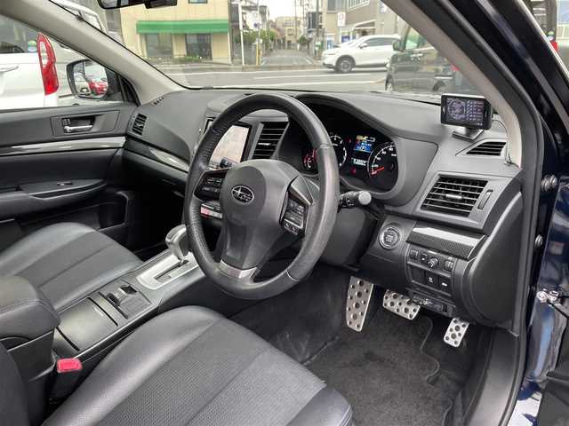スバル レガシィ ツーリングワゴン 2．0GT DIT アイサイト 埼玉県 2013(平25)年 10.1万km ディープシーブルーパール (株)IDOMが運営する【じしゃロン鳩ヶ谷店】の自社ローン専用車両になりますこちらは現金またはオートローンご利用時の価格です。自社ローンご希望の方は別途その旨お申付け下さい/純正ナビ/フルセグTV/・AM/FM/CD/DVD/BT/SD/バックカメラ/クルーズコントロール/アイサイト/電動パ＾キングブレーキ/パドルシフト/ハーフレザーシート/パワーシート【D席＋N席】/ドライブレコーダー/ETC/オートライト/フォグランプ/イルミネーションライト