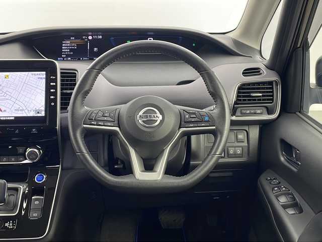 日産 セレナ e－パワー ハイウェイスター V 栃木県 2021(令3)年 3.7万km インペリアルアンバーP メーカー10インチSDナビ/（CD/DVD/AM・FM/SD/フルセグ)/ETC2.0/ナビ連動ドライブレコーダー/プロパイロット/車線逸脱防止/後側方車両検知警報/後側方衝突防止支援/エマージェンシーブレーキ/速度標識表示/道路標識表示/両側パワースライドドア/ハンズフリーオートスライドドア/バックカメラ/フロントカメラ/スマートキー/プッシュスタート