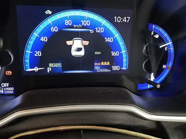 トヨタ カローラ スポーツ ハイブリッドG Z 香川県 2019(令1)年 5.3万km ホワイトパールクリスタルシャイン 〇純正ナビ/〇フルセグTV/〇セーフティセンス/・プリクラッシュセーフティシステム/・レーントレーシングアシスト/・レーダークルーズコントロール/・オートマチックハイビーム/・ロードサインアシスト/〇ドライブモードセレクト/〇LEDヘッドランプ	/〇オートライト	/〇LEDフロントフォグランプ	/〇純正18インチアルミ	/〇革巻きステアリング	/〇左右独立温度調整オートエアコン/〇レッドステッチ入ブラックファブリックシート/〇スポーツシート（前席）/〇ビルトインETC/〇ドライブレコーダー/〇スマートエントリー