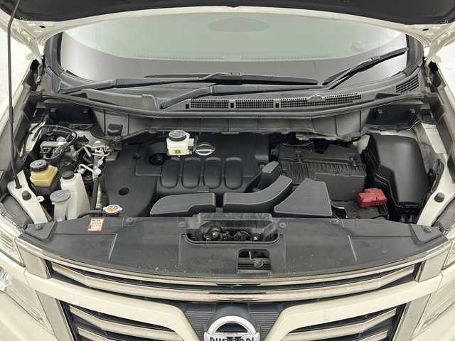 日産 エルグランド 250ハイウェイスターS 宮城県 2016(平28)年 5万km ブリリアントホワイトパール 禁煙車/ローダウン（社外足回り）/純正9インチナビ/・CD.DVD.SD.BT/フルセグTV/バックモニター/両側パワースライドドア/ハーフレザーシート/オットマン/ビルトインETC/純正ドライブレコーダー/クルーズコントロール/横滑り防止装置/ウッドコンビステアリングホイール/ステアリングスイッチ/プッシュスタート/スマートキー/社外18インチアルミホイール/純正フロアマット/後席ロールサンシェード