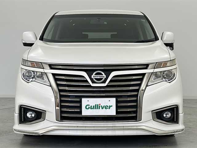 日産 エルグランド 250ハイウェイスターS 宮城県 2016(平28)年 5万km ブリリアントホワイトパール 禁煙車/ローダウン（社外足回り）/純正9インチナビ/・CD.DVD.SD.BT/フルセグTV/バックモニター/両側パワースライドドア/ハーフレザーシート/オットマン/ビルトインETC/純正ドライブレコーダー/クルーズコントロール/横滑り防止装置/ウッドコンビステアリングホイール/ステアリングスイッチ/プッシュスタート/スマートキー/社外18インチアルミホイール/純正フロアマット/後席ロールサンシェード