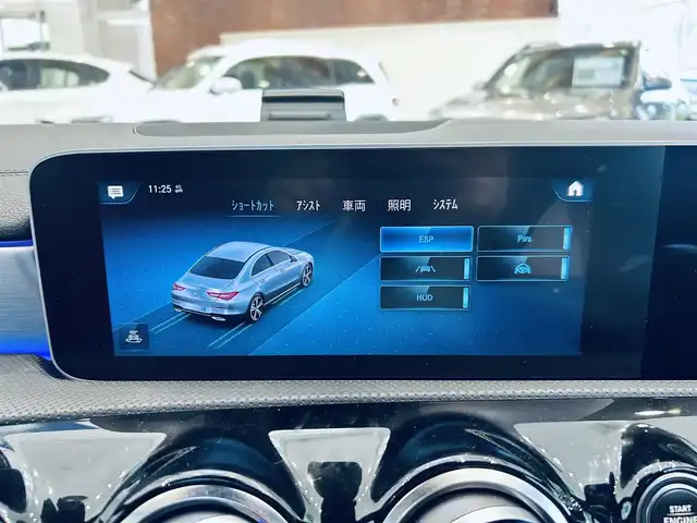 メルセデス・ベンツ ＣＬＡ２００ｄ AMGライン 大阪府 2020(令2)年 2.4万km デジタルホワイト ワンオーナー/サンルーフ/HUD/レーダーセーフティ/ACC/赤黒革/メモリ付きパワーシート/シートヒーター/純正ナビ/TV/360度カメラ/純正18インチAW/LEDヘッドライト/アンビエントライト/ブラインドスポット/ワイヤレス充電