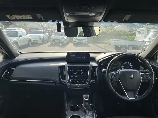 トヨタ クラウン ハイブリッド RS アドバンス 宮崎県 2018(平30)年 9万km ホワイトパールクリスタルシャイン 純正ナビ/(AM.FM.Bluetooth.DVD.CD.USB)/フルセグTV/クリアランスソナー/ETC2.0/クルーズコントロール/パーキングアシスト/ドライブレコーダー/パワーシート/シートヒーター/エアシート/オートライト/オートマチックハイビーム/オートエアコン/レーンキープアシスト/衝突軽減ブレーキ/横滑り防止機能/パワーバックドア/スマートキー