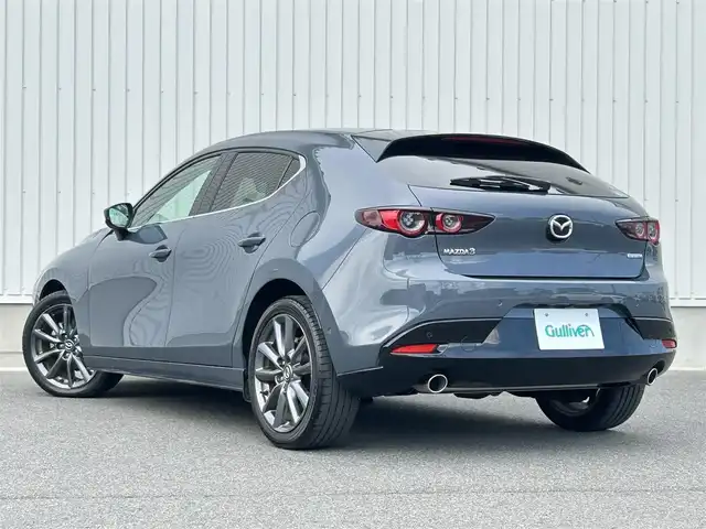 マツダ マツダ３ファストバック 15S ツーリング 群馬県 2020(令2)年 1.4万km ポリメタルグレーM 6MT車/8.8インチワイドマツダコネクトナビ/（CD/DVD/SD/USB/MSV/HDMI）/フルセグテレビ/バックカメラ/360度ビューモニター/ドライバーモニタリング/パーキングセンサー/クルーズコントロール/スマートブレーキサポート/車線逸脱警報システム/レーンキープアシスト/後側方接近車両検知/ブレインドスポットモニタリング/LEDヘッドランプ/純正18インチアルミホイール/アドバンスドキーレスエントリーシステム/純正フロアマット/保証書/取扱説明書/スペアキー