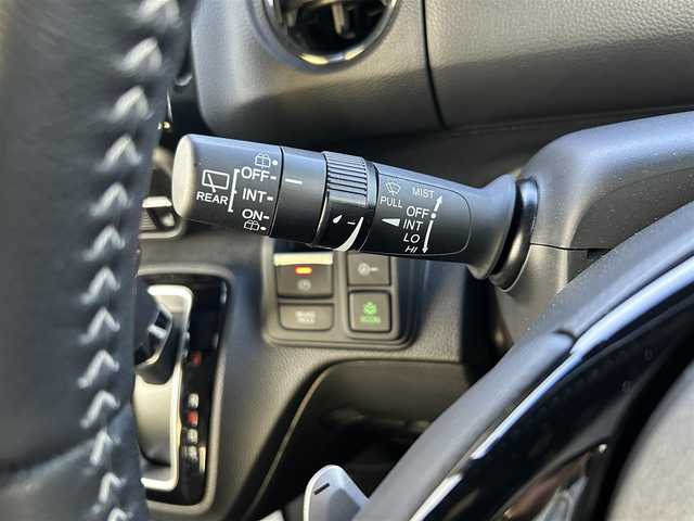 ホンダ Ｎ ＢＯＸ カスタム L ターボ 岡山県 2023(令5)年 1.9万km プラチナホワイトパール 純正9インチナビ　LXU-237NBi/フルセグTV、CD、DVD、Bluetooth、AM、FM/バックカメラ/ビルトインETC/前席シートヒーター/ハーフレザーシート/パドルシフト/後席ロールサンシェード/シートバックテーブル/LEDヘッドライト/前後ドライブレコーダー　DRH-229ND/電動パーキングブレーキ/オートブレーキホールド/ホンダセンシング/・渋滞時追従機能付きアダブティブクルーズコントロール/・パーキングセンサー/・衝突軽減ブレーキCMBS/・先行車発進お知らせ機能/・歩行車事故低減ステアリング/・路外逸脱抑制機能/・車線維持支援システム/・オートハイビーム/・誤発進抑制機能/・後方誤発進抑制機能/・標識認識機能