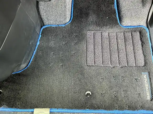 日産 セレナ e－パワー ハイウェイスター V 栃木県 2019(平31)年 7万km ダイヤモンドブラック インテリジェントエマージェンシーブレーキ/フリップダウンモニター/純正9インチナビ/フルセグTV/DVD/Bluetooth/アラウンドビューモニター/ビルトインETC/前ドライブレコーダー/前席シートヒーター/両側ハンズフリーパワースライドドア/クルーズコントロール/プッシュスタート/ステアリングリモコン/LEDオートライト/フォグランプ/純正15インチAW/アイドリングストップ/横滑り防止装置/電動格納ミラー/ドアバイザー/ハンドルヒーター