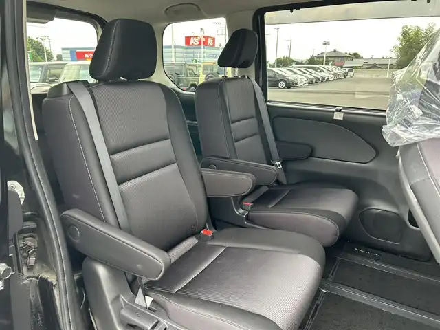日産 セレナ e－パワー ハイウェイスター V 栃木県 2019(平31)年 7万km ダイヤモンドブラック インテリジェントエマージェンシーブレーキ/フリップダウンモニター/純正9インチナビ/フルセグTV/DVD/Bluetooth/アラウンドビューモニター/ビルトインETC/前ドライブレコーダー/前席シートヒーター/両側ハンズフリーパワースライドドア/クルーズコントロール/プッシュスタート/ステアリングリモコン/LEDオートライト/フォグランプ/純正15インチAW/アイドリングストップ/横滑り防止装置/電動格納ミラー/ドアバイザー/ハンドルヒーター