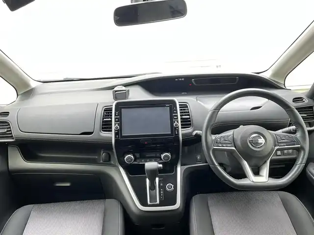 日産 セレナ ハイウェイスター 山口県 2016(平28)年 6.5万km ブリリアントホワイトパール 2トーン 9型ナビ フルセグTV CD DVD BT BD/フリップダウンモニター/バックカメラ/両側パワースライドドア/ハンズフリーオートスライドドア/LEDオートヘッドライト/フォグライト/スマートキー 2個/クルーズコントロール/ETC/ドラレコ/ステアリングリモコン/衝突被害軽減ブレーキ/レーンアシスト/禁煙車