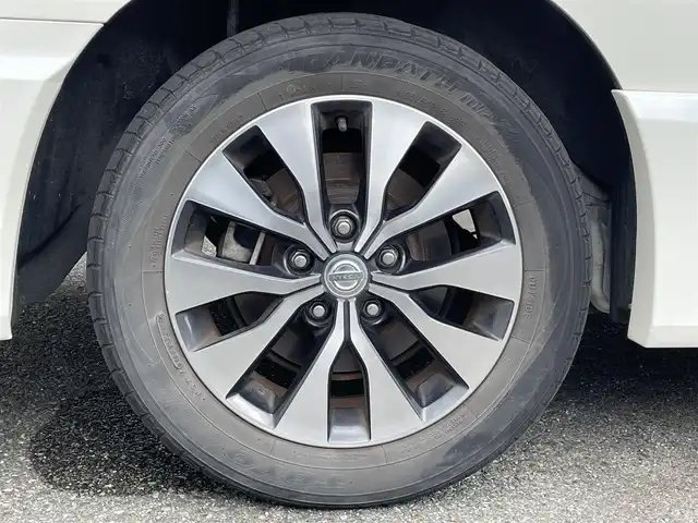 日産 セレナ ハイウェイスター 山口県 2016(平28)年 6.5万km ブリリアントホワイトパール 2トーン 9型ナビ フルセグTV CD DVD BT BD/フリップダウンモニター/バックカメラ/両側パワースライドドア/ハンズフリーオートスライドドア/LEDオートヘッドライト/フォグライト/スマートキー 2個/クルーズコントロール/ETC/ドラレコ/ステアリングリモコン/衝突被害軽減ブレーキ/レーンアシスト/禁煙車