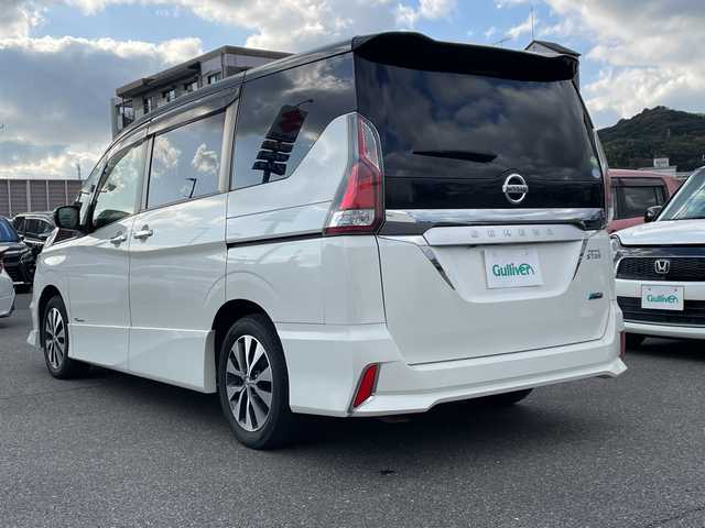 日産 セレナ ハイウェイスター 山口県 2016(平28)年 6.5万km ブリリアントホワイトパール 2トーン 9型ナビ フルセグTV CD DVD BT BD/フリップダウンモニター/バックカメラ/両側パワースライドドア/ハンズフリーオートスライドドア/LEDオートヘッドライト/フォグライト/スマートキー 2個/クルーズコントロール/ETC/ドラレコ/ステアリングリモコン/衝突被害軽減ブレーキ/レーンアシスト/禁煙車