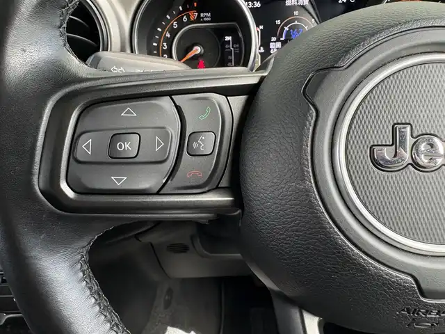 クライスラー・ジープ ラングラー アンリミテッド スポーツ 石川県 2020(令2)年 2.9万km 白 4WD/ACC/サイド/バックカメラ/ドライブレコーダー（前後）/コーダーセンター/USB/LEDヘッドライト/フォグライト/フロアマット