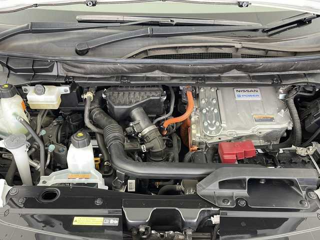 日産 セレナ e－パワー ハイウェイスター V 岐阜県 2021(令3)年 3万km ブリリアントホワイトパール 純正9型ナビ　/フルセグTV　/アラウンドビューモニター　/プロパイロット　/デジタルインナーミラー　/純正前後ドライブレコーダー　/両側パワースライドドア　/電動パーキングブレーキホールド　/革巻きステアリング/純正ドアバイザー/純正アルミホイール/LEDヘッドライト/USB入力端子/スペアキー/純正ビルトインETC