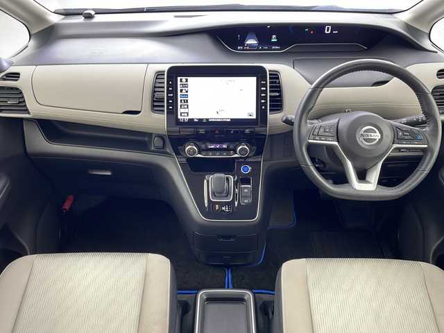日産 セレナ e－パワー ハイウェイスター V 岐阜県 2021(令3)年 3万km ブリリアントホワイトパール 純正9型ナビ　/フルセグTV　/アラウンドビューモニター　/プロパイロット　/デジタルインナーミラー　/純正前後ドライブレコーダー　/両側パワースライドドア　/電動パーキングブレーキホールド　/革巻きステアリング/純正ドアバイザー/純正アルミホイール/LEDヘッドライト/USB入力端子/スペアキー/純正ビルトインETC